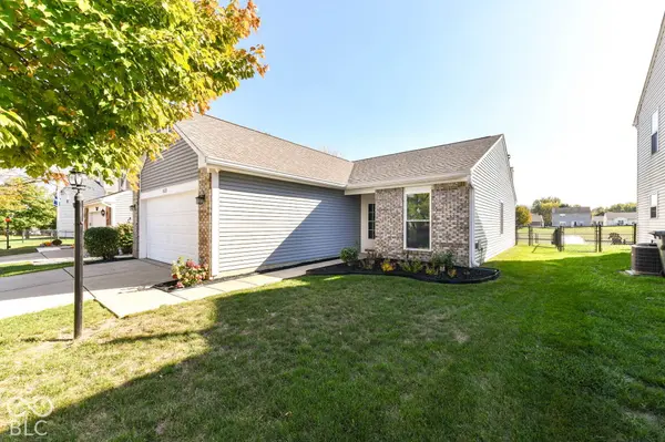 8123 Little River LN, Indianapolis, IN 46239