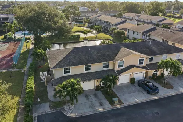9049 ANTIGUA DR, Seminole, FL 33777