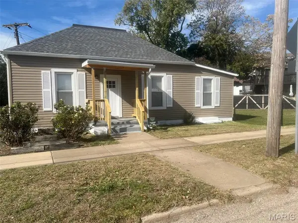 304 W Main ST, East Alton, IL 62024