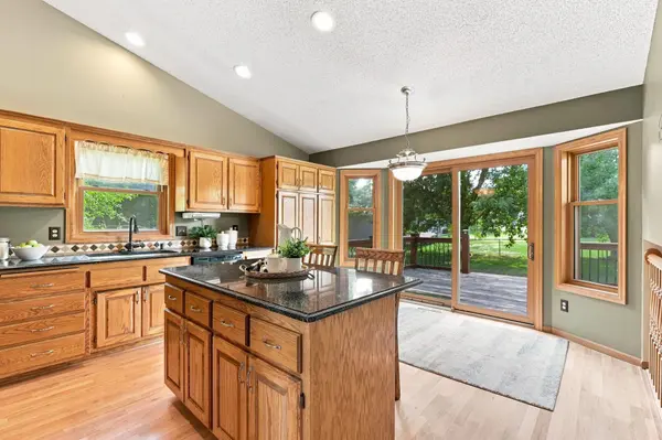 13525 Oakwood DR, Rogers, MN 55374