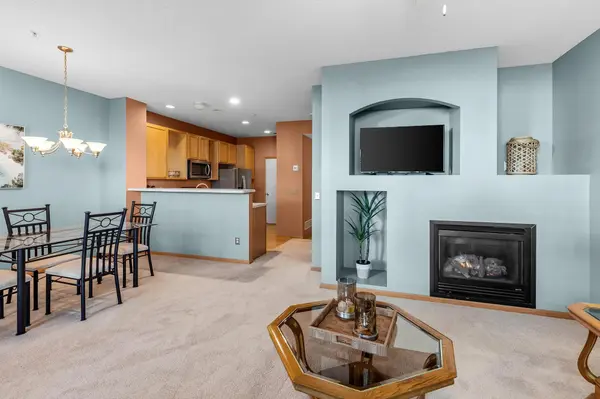 6826 Merrimac LN N, Maple Grove, MN 55311