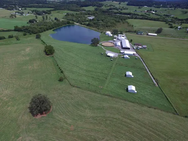 1917 Valley Home Road, Dandridge, TN 37725