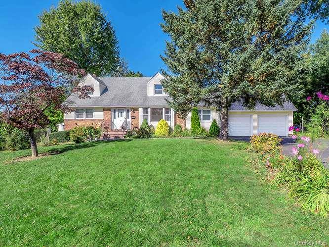 33 Craft AVE, Glen Cove, NY 11542