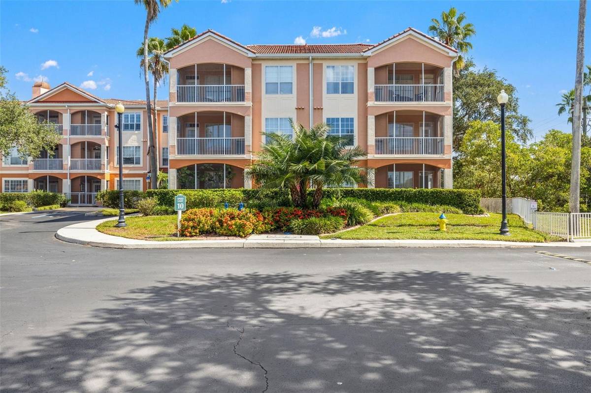 5000 CULBREATH KEY WAY #1-319, Tampa, FL 33611