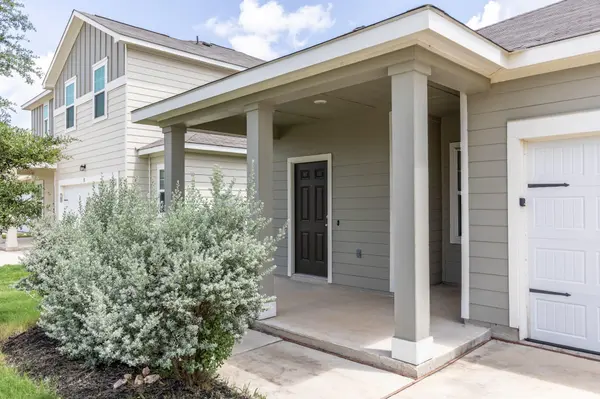 141 Rubrum RD, Kyle, TX 78640