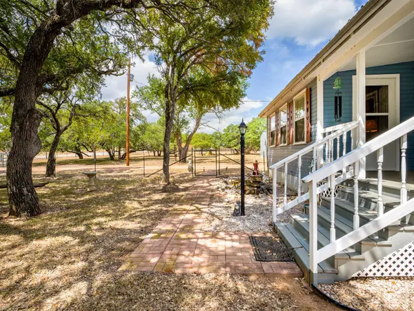 950 Hi-Line DR, Buchanan Dam, TX 78609