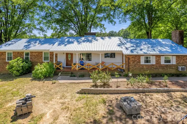 2661 NC 24/27 HWY W, Mount Gilead, NC 27306