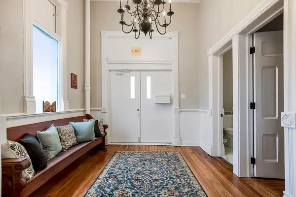 304 S Walnut ST, Ottawa, KS 66067