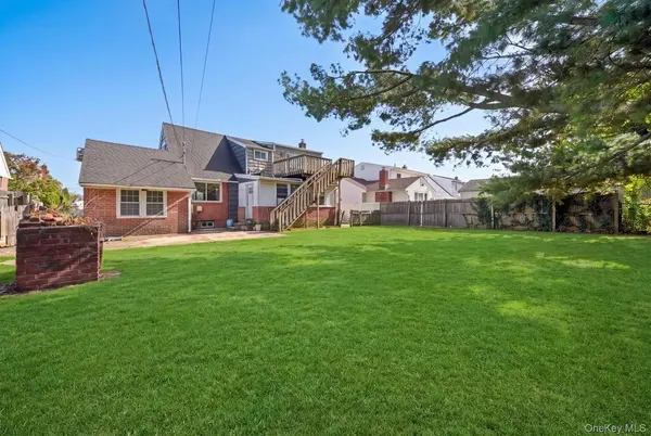 167 Morris DR, East Meadow, NY 11554