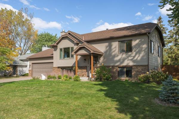 1359 Brandlwood RD, White Bear Lake, MN 55110