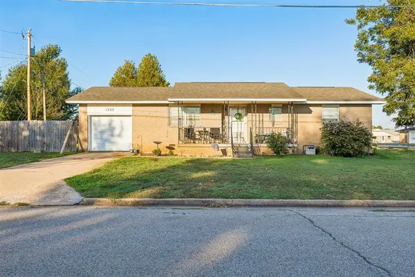 1223 N 14th ST, Perry, OK 73077