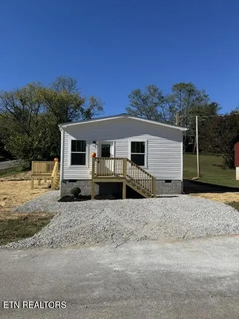 502 N Kilgore St, Athens, TN 37303