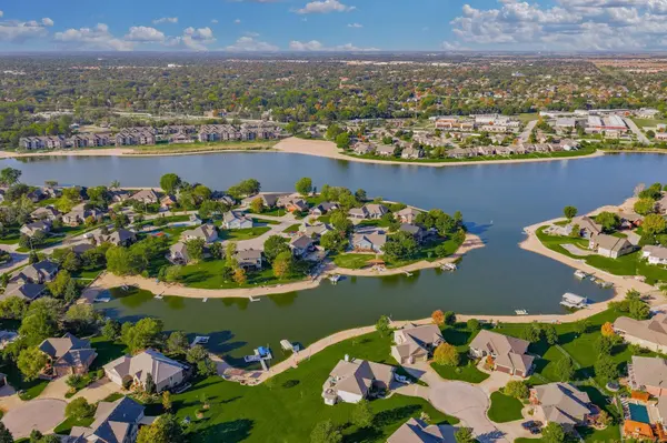 3341 N North Shore Circle, Wichita, KS 67205