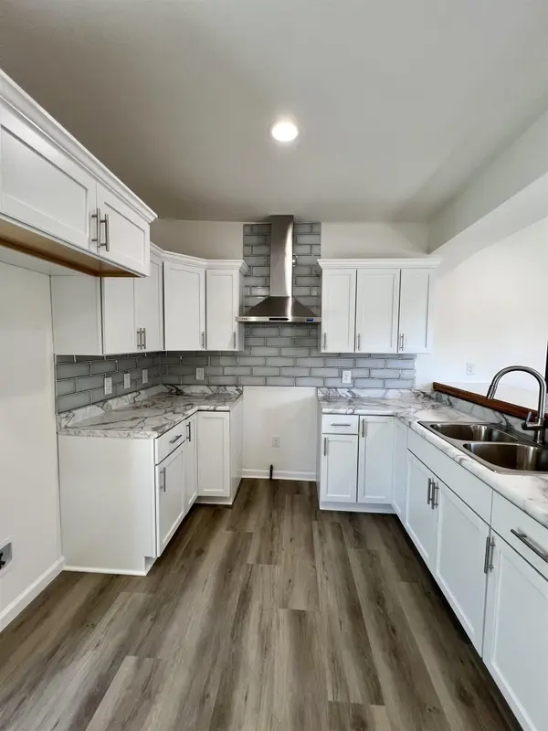 829 S Summit, Arkansas City, KS 67005