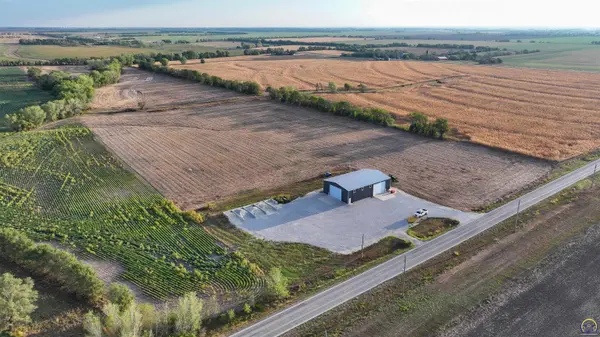 00000 Comanche RD, Inman, KS 67491