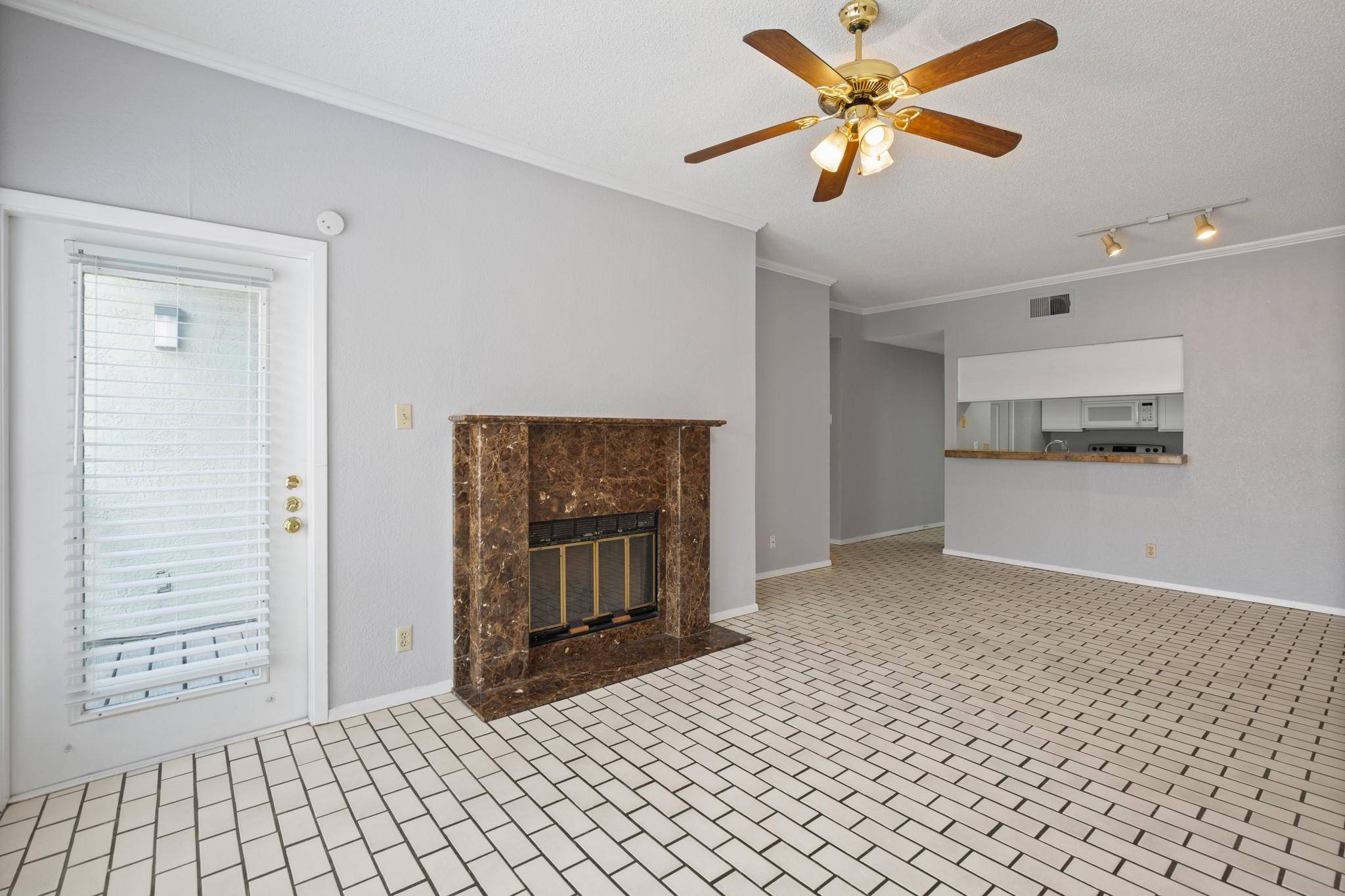 807 W 25th ST #203, Austin, TX 78705