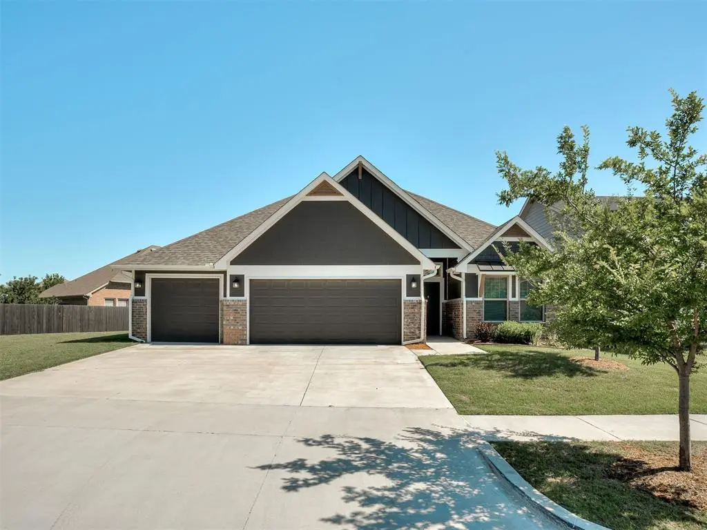 2309 Pueblos RD, Edmond, OK 73012