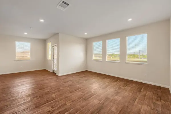 153 Elbow Bush CV, Kyle, TX 78640