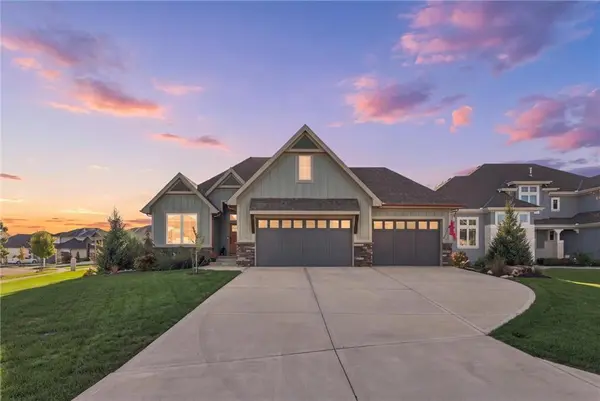 9401 W 169th ST, Overland Park, KS 66085