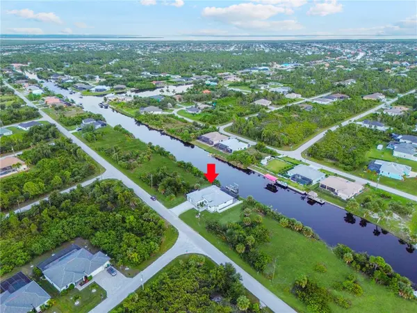 8568 SANTA CRUZ DR, Port Charlotte, FL 33981