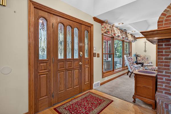 398 N River Glen AVE, Elmhurst, IL 60126