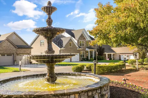 1027 Prince George Parish Drive, Knoxville, TN 37934
