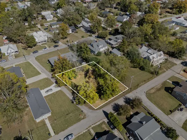 116 Hackberry St, Centerville, TN 37033