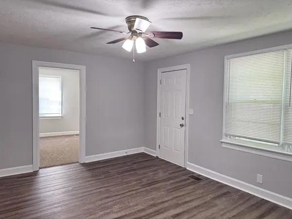 719 Perkins Ave, Clarksville, TN 37040