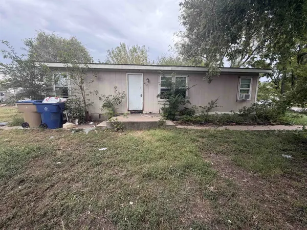 213 W Main, Mount Hope, KS 67108