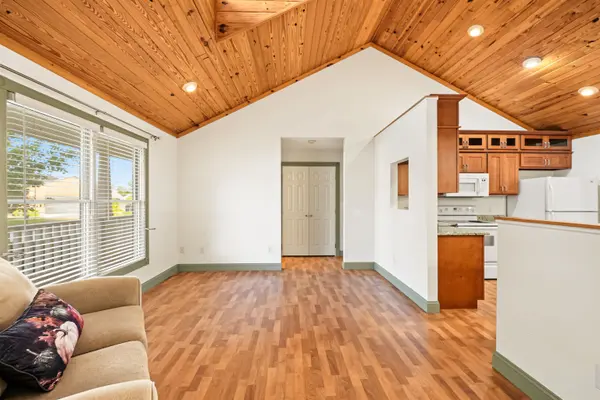322 Cedar Circle, Lindsborg, KS 67456