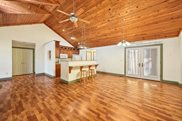 322 Cedar Circle, Lindsborg, KS 67456