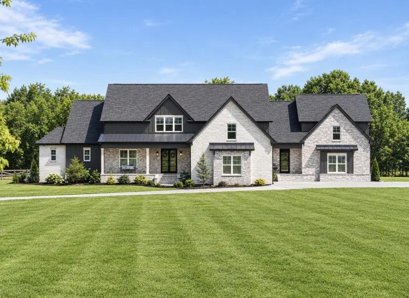 3340 Midland Acres Dr, Bell Buckle, TN 37020