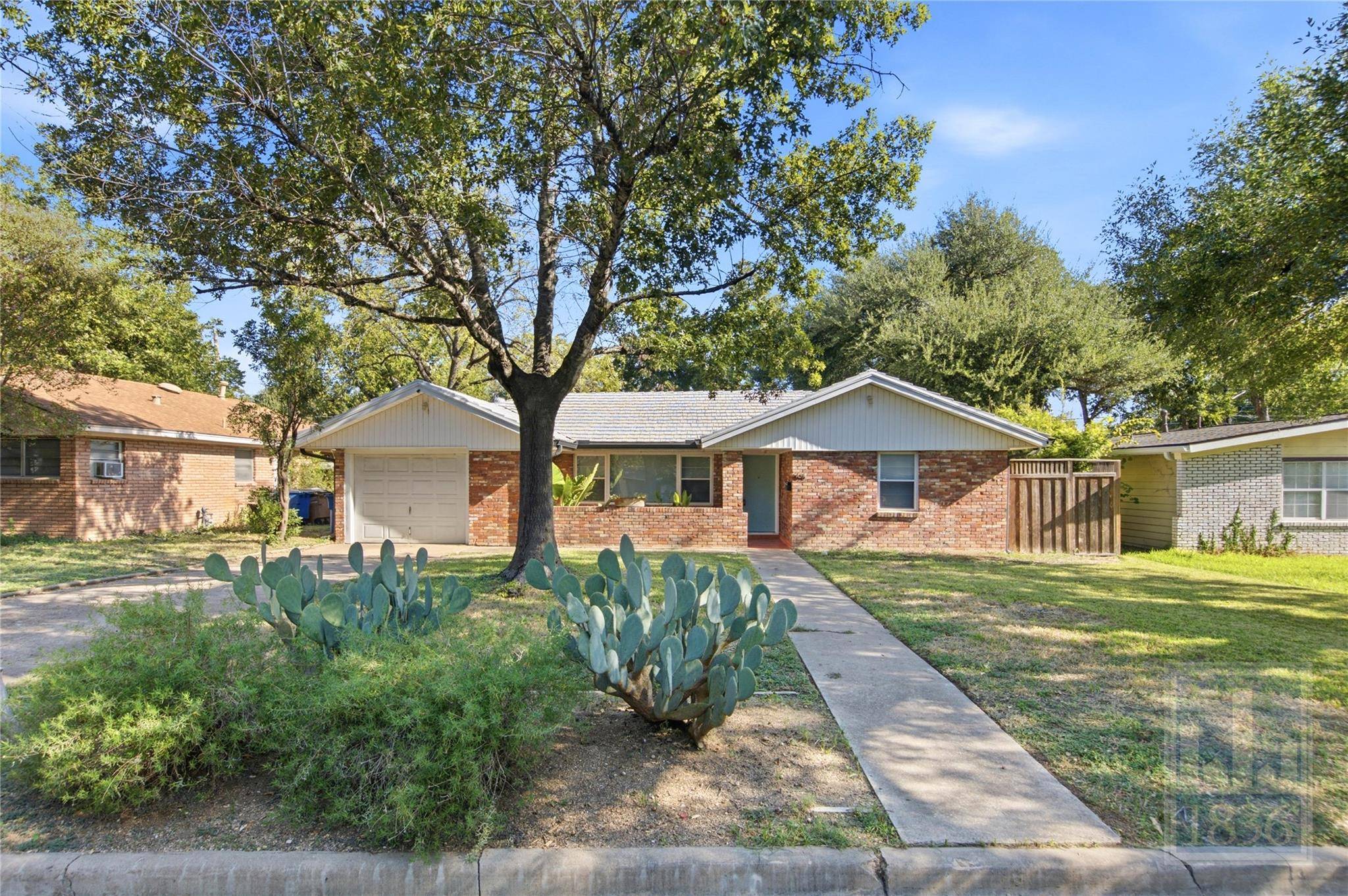 1610 Larkwood DR, Austin, TX 78723