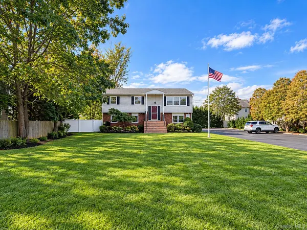 60 Little East Neck RD, Babylon, NY 11702