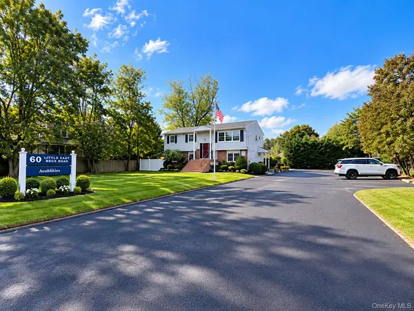 60 Little East Neck RD, Babylon, NY 11702