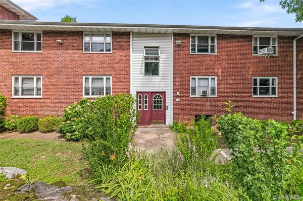 836 N Broadway #2E, Yonkers, NY 10701