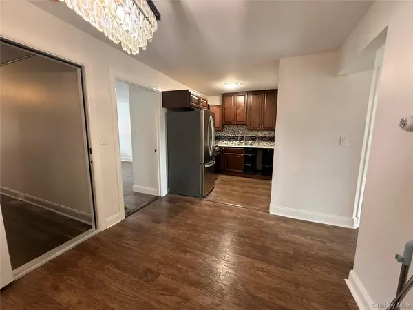 1020 E 213th ST #1, Bronx, NY 10469