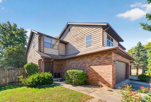 2206 Greenfield DR, Belleville, IL 62221