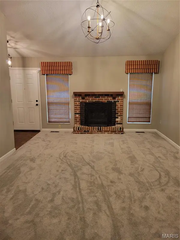 492 Tumulty DR, Ballwin, MO 63021