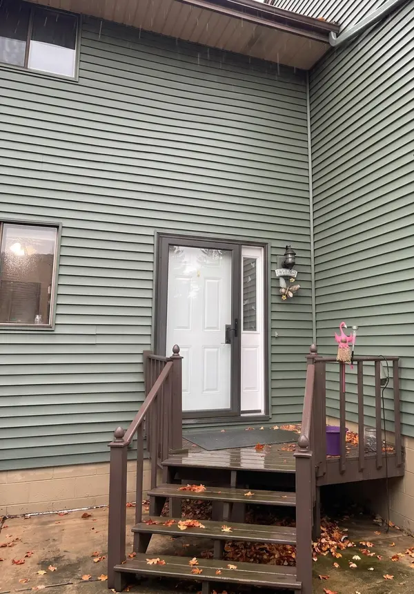 1807 Livingston AVE, West Saint Paul, MN 55118
