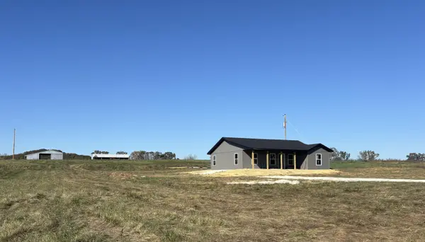 1903 Hidden Pond LN, Mansfield, MO 65704