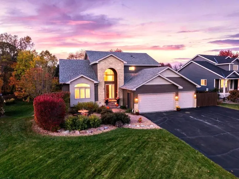 628 Lincoln DR NE, Saint Michael, MN 55376