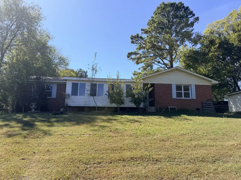 205 Sells St, Winchester, TN 37398