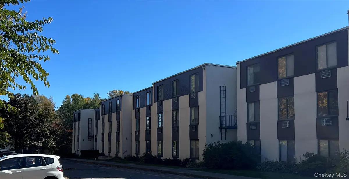 149 E Lake BLVD #K30, Mahopac, NY 10541