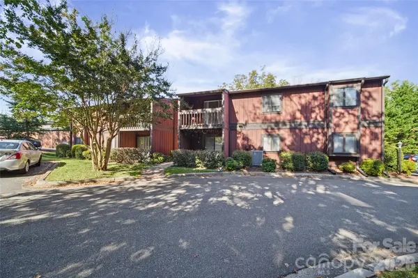 47 Edgewood AVE #Apt. B8, Concord, NC 28025