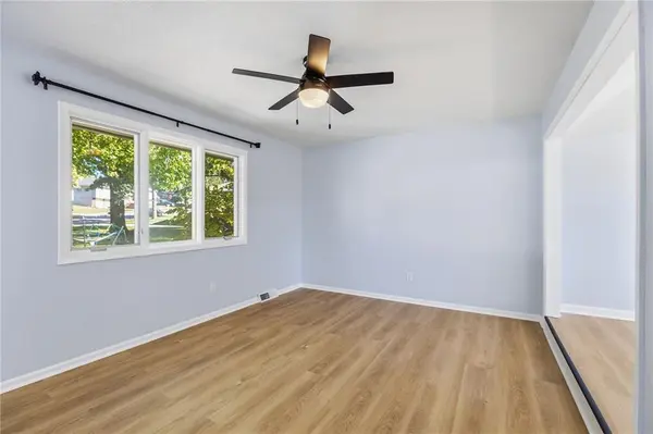 16009 E 40th TER, Independence, MO 64055