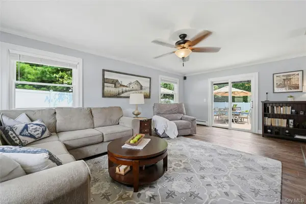 139 N Summit AVE, Patchogue, NY 11772