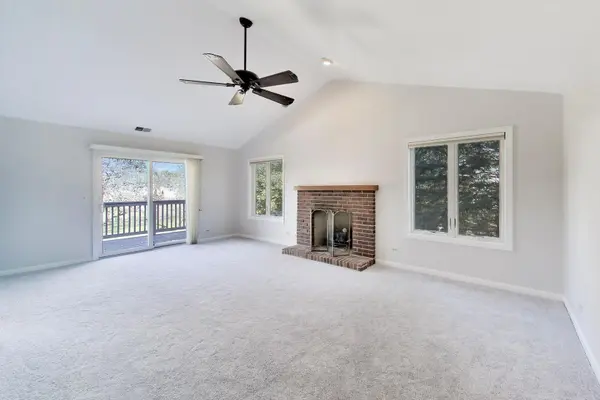 1671 N Courtland DR #1671, Arlington Heights, IL 60004