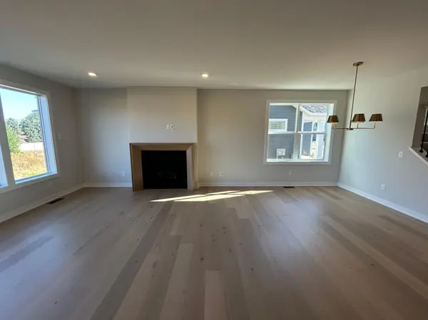 4054 Arbor Drive, Woodbury, MN 55129