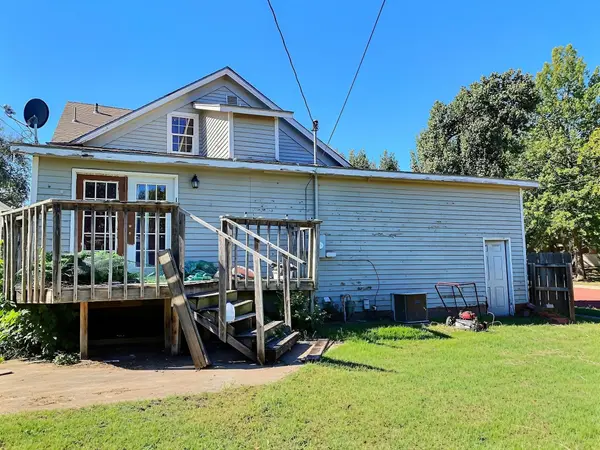 402 S C, Arkansas City, KS 67005